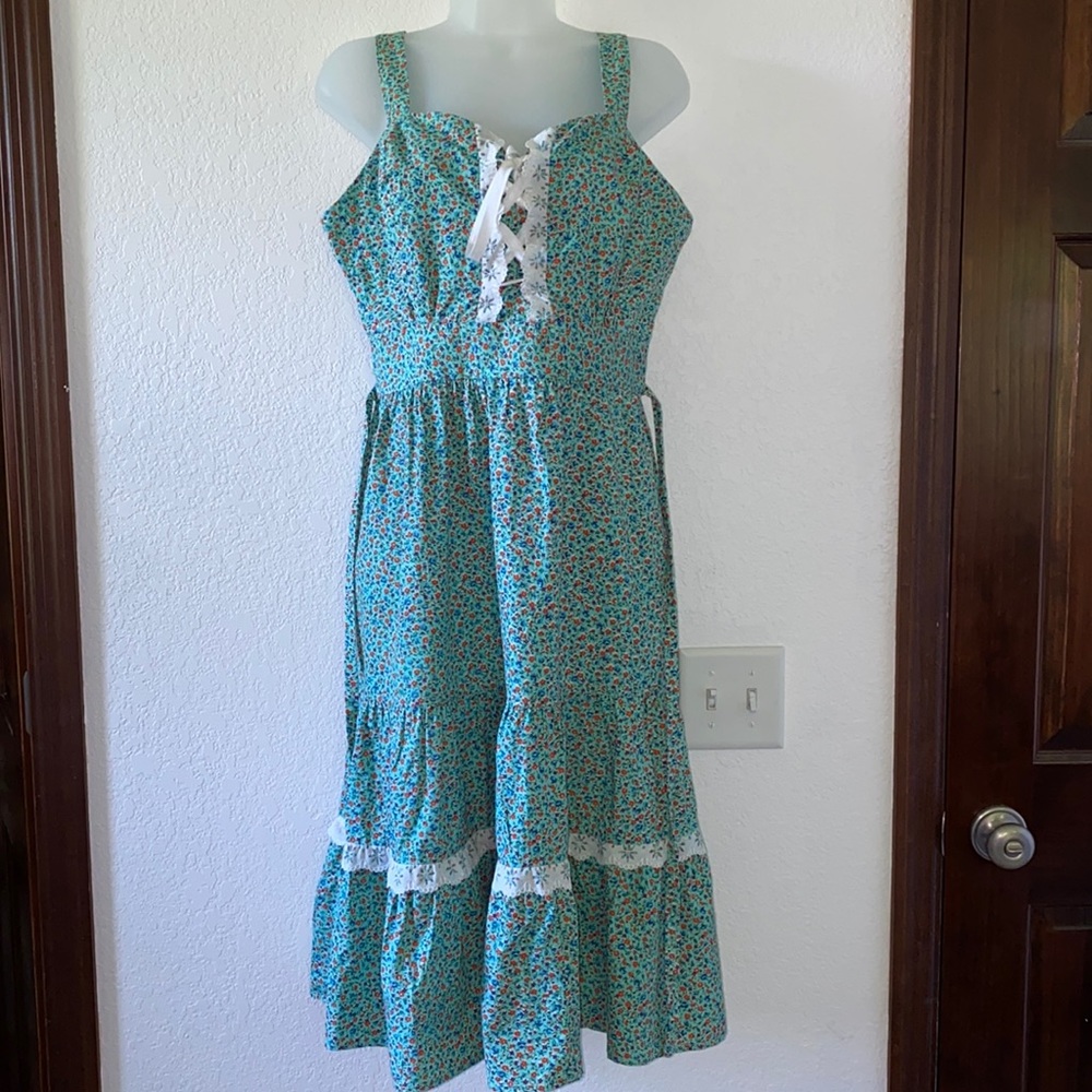 CottageCore dress- vintage-retro